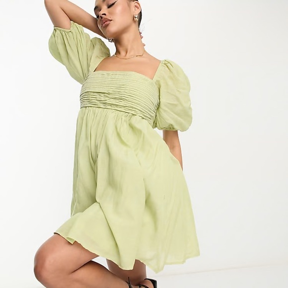 Abercrombie & Fitch Dresses & Skirts - Abercrombie & Fitch Sage Green Puff Sleeve Smocked Mini Dress XS